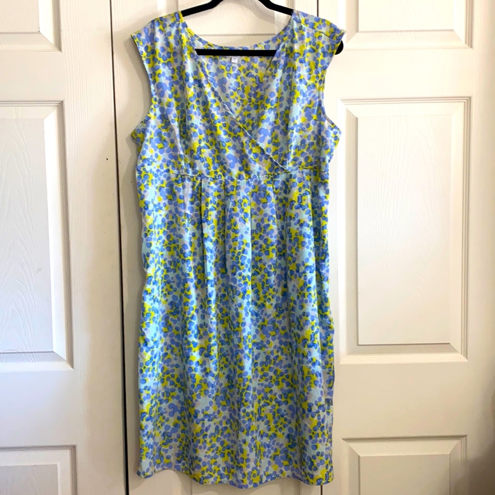 Gap Maternity Dress - Spring/Summer - Maternity/Nursing - Large - Cute & Comfy!